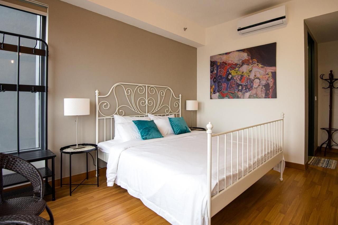 Casa Orient @ Macalister 218 ❈中路218东方之家 3Br 8Pax Lägenhet George Town Exteriör bild