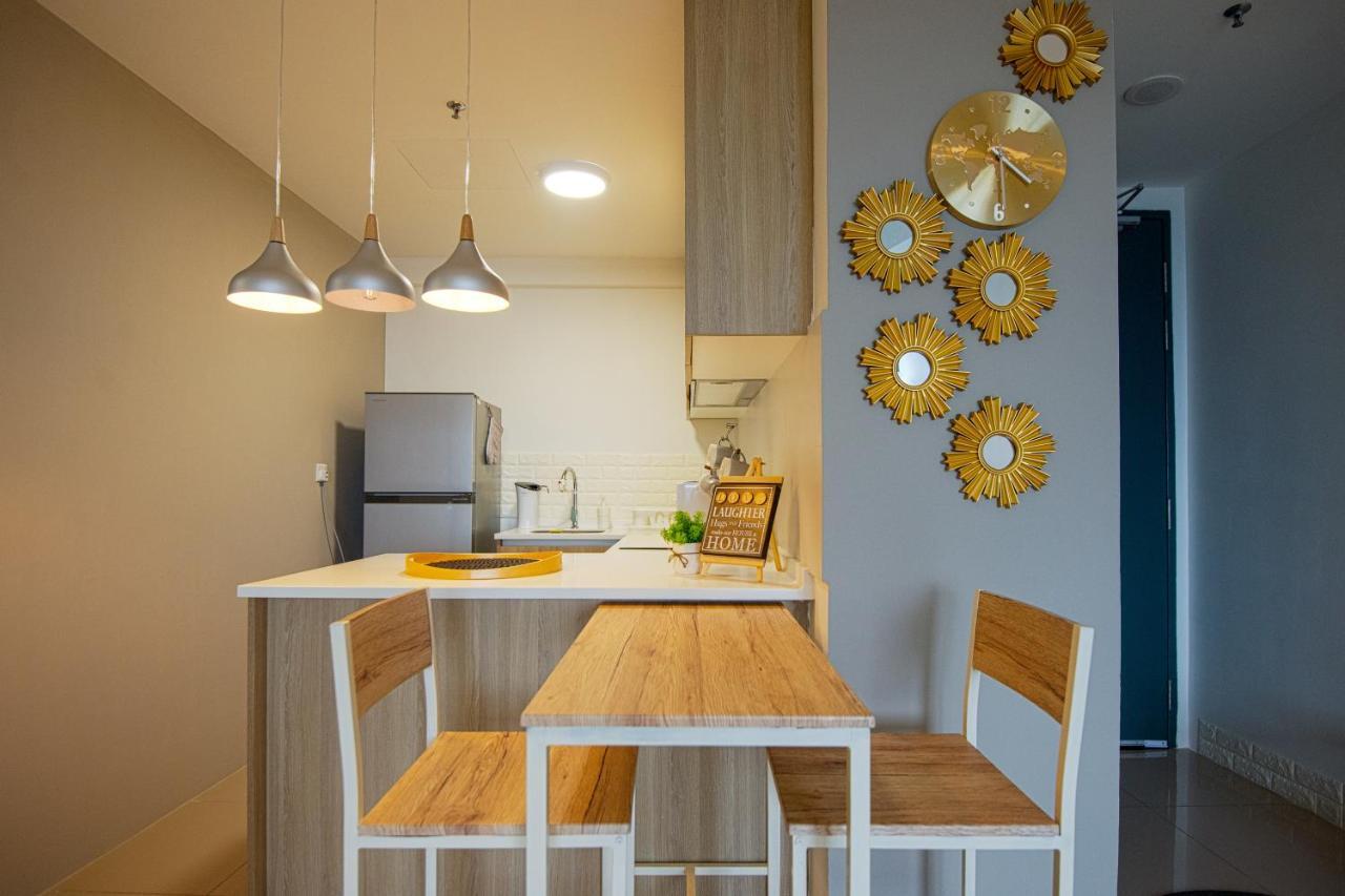 Casa Orient @ Macalister 218 ❈中路218东方之家 3Br 8Pax Lägenhet George Town Exteriör bild